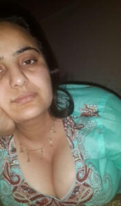 Indian aunty ki sexy image
