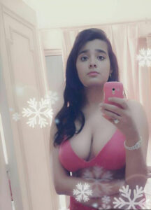 Indian big boobs girl in red bra