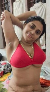 Bhabhi in bra photo